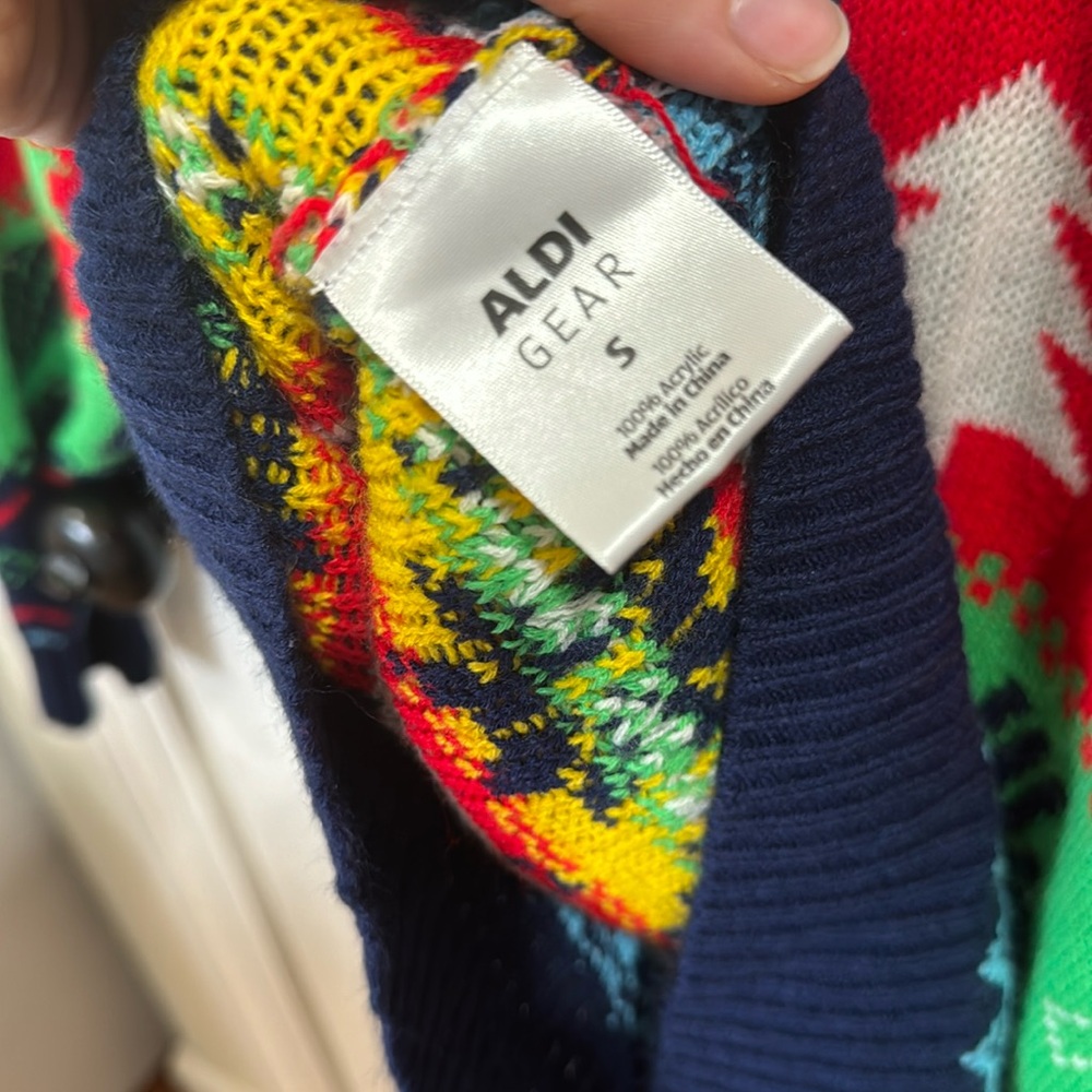 ALDI GROCERY STORE HOLIDAY CHRISTMAS SWEATER SMALL - Picture 6 of 6